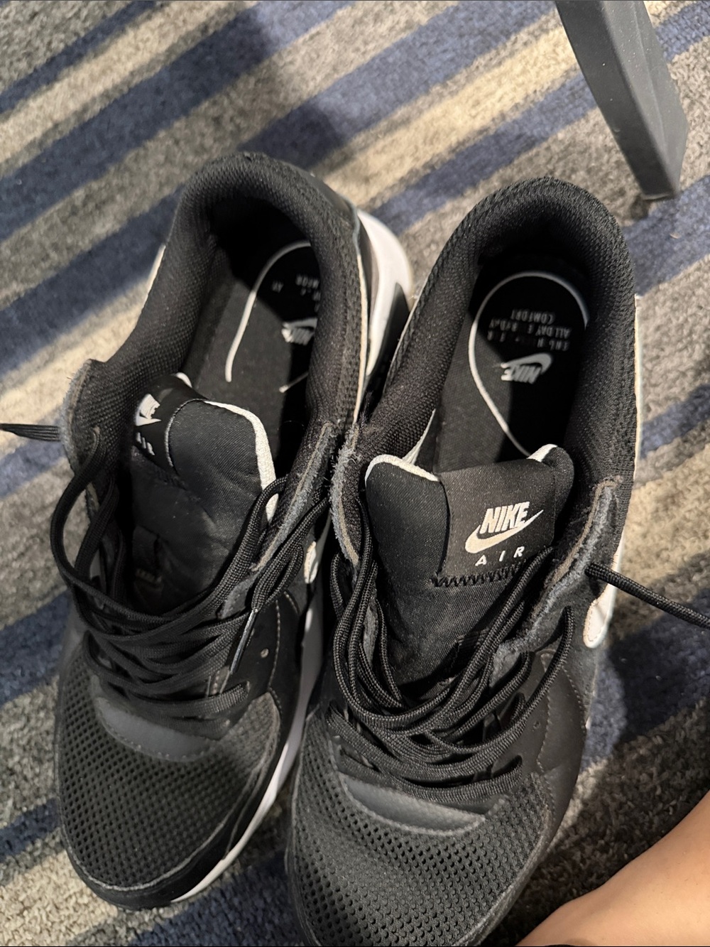 Nike Black and White Air Max Low-Top Sneakers - Picture 6 of 6